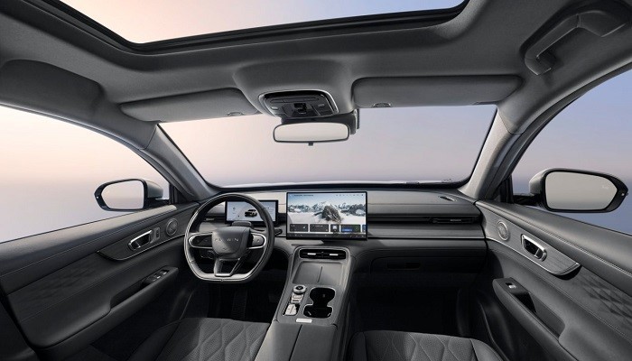 一周新车盘点 | 五菱宏光MINI EV 新增四门车型 星纪元ES增程版开启预售  第11张 一周新车盘点 | 五菱宏光MINI EV 新增四门车型 星纪元ES增程版开启预售  第11张